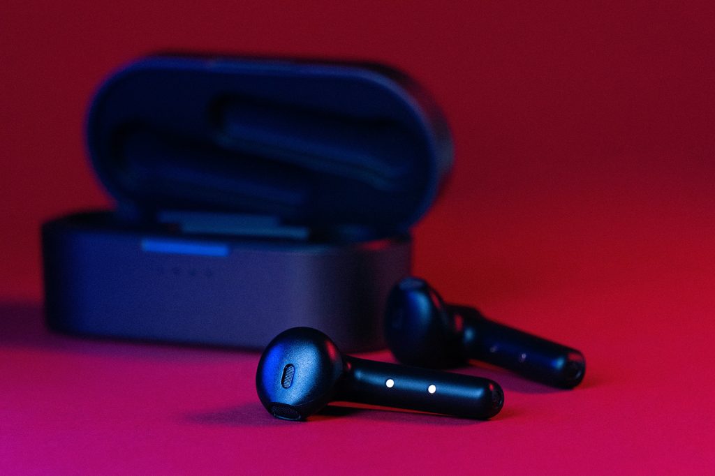 Best earbuds for iphone 2021